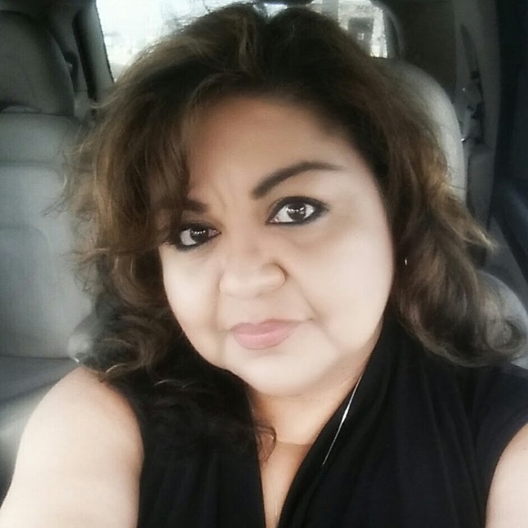 Meet your Posher, Paula - Picture 1 of 1